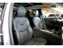Volvo XC60 2.0 T8 AWD 335kW/456pk Aut8 Recharge Ultra Dark VOL!! LUCHTVERING + BOWERS&WILKINS + PANORAMADAK + BLIS + HEAD-UP + PILOT ASSIST + V&A STOEL-&STUURVERWARMING + ADAPT.CRUISE + GOOGLE DASH&SERVICES + STOELVENTILATIE&-MASSAGE + 360 CAMERA + 22" LM-VELGEN!!