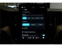 Volvo XC60 2.0 T8 AWD 335kW/456pk Aut8 Recharge Ultra Dark VOL!! LUCHTVERING + BOWERS&WILKINS + PANORAMADAK + BLIS + HEAD-UP + PILOT ASSIST + V&A STOEL-&STUURVERWARMING + ADAPT.CRUISE + GOOGLE DASH&SERVICES + STOELVENTILATIE&-MASSAGE + 360 CAMERA + 22" LM-VELGEN!!