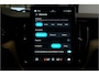 Volvo XC60 2.0 T8 AWD 335kW/456pk Aut8 Recharge Ultra Dark VOL!! LUCHTVERING + BOWERS&WILKINS + PANORAMADAK + BLIS + HEAD-UP + PILOT ASSIST + V&A STOEL-&STUURVERWARMING + ADAPT.CRUISE + GOOGLE DASH&SERVICES + STOELVENTILATIE&-MASSAGE + 360 CAMERA + 22" LM-VELGEN!!