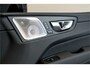 Volvo XC60 2.0 T8 AWD 335kW/456pk Aut8 Recharge Ultra Dark VOL!! LUCHTVERING + BOWERS&WILKINS + PANORAMADAK + BLIS + HEAD-UP + PILOT ASSIST + V&A STOEL-&STUURVERWARMING + ADAPT.CRUISE + GOOGLE DASH&SERVICES + STOELVENTILATIE&-MASSAGE + 360 CAMERA + 22" LM-VELGEN!!