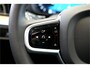 Volvo XC60 2.0 T8 AWD 335kW/456pk Aut8 Recharge Ultra Dark VOL!! LUCHTVERING + BOWERS&WILKINS + PANORAMADAK + BLIS + HEAD-UP + PILOT ASSIST + V&A STOEL-&STUURVERWARMING + ADAPT.CRUISE + GOOGLE DASH&SERVICES + STOELVENTILATIE&-MASSAGE + 360 CAMERA + 22" LM-VELGEN!!