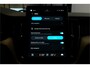 Volvo XC60 2.0 T8 AWD 335kW/456pk Aut8 Recharge Ultra Dark VOL!! LUCHTVERING + BOWERS&WILKINS + PANORAMADAK + BLIS + HEAD-UP + PILOT ASSIST + V&A STOEL-&STUURVERWARMING + ADAPT.CRUISE + GOOGLE DASH&SERVICES + STOELVENTILATIE&-MASSAGE + 360 CAMERA + 22" LM-VELGEN!!