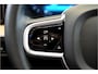 Volvo XC60 2.0 T8 AWD 335kW/456pk Aut8 Recharge Ultra Dark VOL!! LUCHTVERING + BOWERS&WILKINS + PANORAMADAK + BLIS + HEAD-UP + PILOT ASSIST + V&A STOEL-&STUURVERWARMING + ADAPT.CRUISE + GOOGLE DASH&SERVICES + STOELVENTILATIE&-MASSAGE + 360 CAMERA + 22" LM-VELGEN!!