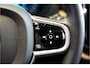 Volvo XC60 2.0 T8 AWD 335kW/456pk Aut8 Recharge Ultra Dark VOL!! LUCHTVERING + BOWERS&WILKINS + PANORAMADAK + BLIS + HEAD-UP + PILOT ASSIST + V&A STOEL-&STUURVERWARMING + ADAPT.CRUISE + GOOGLE DASH&SERVICES + STOELVENTILATIE&-MASSAGE + 360 CAMERA + 22" LM-VELGEN!!