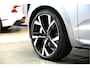 Volvo XC60 2.0 T8 AWD 335kW/456pk Aut8 Recharge Ultra Dark VOL!! LUCHTVERING + BOWERS&WILKINS + PANORAMADAK + BLIS + HEAD-UP + PILOT ASSIST + V&A STOEL-&STUURVERWARMING + ADAPT.CRUISE + GOOGLE DASH&SERVICES + STOELVENTILATIE&-MASSAGE + 360 CAMERA + 22" LM-VELGEN!!