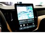 Volvo XC60 2.0 T8 AWD 335kW/456pk Aut8 Recharge Ultra Dark VOL!! LUCHTVERING + BOWERS&WILKINS + PANORAMADAK + BLIS + HEAD-UP + PILOT ASSIST + V&A STOEL-&STUURVERWARMING + ADAPT.CRUISE + GOOGLE DASH&SERVICES + STOELVENTILATIE&-MASSAGE + 360 CAMERA + 22" LM-VELGEN!!