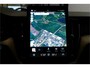 Volvo XC60 2.0 T8 AWD 335kW/456pk Aut8 Recharge Ultra Dark VOL!! LUCHTVERING + BOWERS&WILKINS + PANORAMADAK + BLIS + HEAD-UP + PILOT ASSIST + V&A STOEL-&STUURVERWARMING + ADAPT.CRUISE + GOOGLE DASH&SERVICES + STOELVENTILATIE&-MASSAGE + 360 CAMERA + 22" LM-VELGEN!!