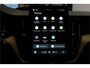 Volvo XC60 2.0 T8 AWD 335kW/456pk Aut8 Recharge Ultra Dark VOL!! LUCHTVERING + BOWERS&WILKINS + PANORAMADAK + BLIS + HEAD-UP + PILOT ASSIST + V&A STOEL-&STUURVERWARMING + ADAPT.CRUISE + GOOGLE DASH&SERVICES + STOELVENTILATIE&-MASSAGE + 360 CAMERA + 22" LM-VELGEN!!