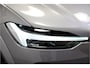 Volvo XC60 2.0 T8 AWD 335kW/456pk Aut8 Recharge Ultra Dark VOL!! LUCHTVERING + BOWERS&WILKINS + PANORAMADAK + BLIS + HEAD-UP + PILOT ASSIST + V&A STOEL-&STUURVERWARMING + ADAPT.CRUISE + GOOGLE DASH&SERVICES + STOELVENTILATIE&-MASSAGE + 360 CAMERA + 22" LM-VELGEN!!