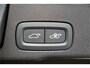 Volvo XC60 2.0 T8 AWD 335kW/456pk Aut8 Recharge Ultra Dark VOL!! LUCHTVERING + BOWERS&WILKINS + PANORAMADAK + BLIS + HEAD-UP + PILOT ASSIST + V&A STOEL-&STUURVERWARMING + ADAPT.CRUISE + GOOGLE DASH&SERVICES + STOELVENTILATIE&-MASSAGE + 360 CAMERA + 22" LM-VELGEN!!