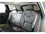 Volvo XC60 2.0 T8 AWD 335kW/456pk Aut8 Recharge Ultra Dark VOL!! LUCHTVERING + BOWERS&WILKINS + PANORAMADAK + BLIS + HEAD-UP + PILOT ASSIST + V&A STOEL-&STUURVERWARMING + ADAPT.CRUISE + GOOGLE DASH&SERVICES + STOELVENTILATIE&-MASSAGE + 360 CAMERA + 22" LM-VELGEN!!