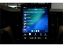 Volvo XC60 2.0 T8 AWD 335kW/456pk Aut8 Recharge Ultra Dark VOL!! LUCHTVERING + BOWERS&WILKINS + PANORAMADAK + BLIS + HEAD-UP + PILOT ASSIST + V&A STOEL-&STUURVERWARMING + ADAPT.CRUISE + GOOGLE DASH&SERVICES + STOELVENTILATIE&-MASSAGE + 360 CAMERA + 22" LM-VELGEN!!
