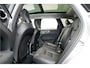 Volvo XC60 2.0 T8 AWD 335kW/456pk Aut8 Recharge Ultra Dark VOL!! LUCHTVERING + BOWERS&WILKINS + PANORAMADAK + BLIS + HEAD-UP + PILOT ASSIST + V&A STOEL-&STUURVERWARMING + ADAPT.CRUISE + GOOGLE DASH&SERVICES + STOELVENTILATIE&-MASSAGE + 360 CAMERA + 22" LM-VELGEN!!