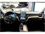 Volvo XC60 2.0 T8 AWD 335kW/456pk Aut8 Recharge Ultra Dark VOL!! LUCHTVERING + BOWERS&WILKINS + PANORAMADAK + BLIS + HEAD-UP + PILOT ASSIST + V&A STOEL-&STUURVERWARMING + ADAPT.CRUISE + GOOGLE DASH&SERVICES + STOELVENTILATIE&-MASSAGE + 360 CAMERA + 22" LM-VELGEN!!