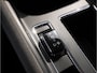 Skoda Enyaq iV 60 SOH 90% Panoramadak/ Stoel-stuurverwarming/ Camera/ Navigatie/ Carplay/ Memory/ Blindspot
