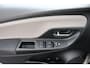 Toyota Yaris 1.5 Hybrid Bi-Tone | Cruise Control | Panoramadak | Parkeersensoren |