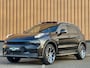 Lynk & Co 01 1.5 | Black Pakket | Panoramadak | Zwarte hemel | Adaptive Cruise Control | Keyless | Elektrische Bestuurdersstoel + Geheugen | Parkeersensoren | Apple Carplay |
