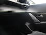 Peugeot 208 GT HYBRID 145pk e-DCS6 automaat, Rijklaarprijs, Camera voor en achter Adaptieve cruise control Keyless entry & start