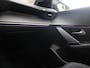 Peugeot 208 GT HYBRID 145pk e-DCS6 automaat, Rijklaarprijs, Camera voor en achter Adaptieve cruise control Keyless entry & start