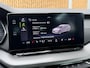 Skoda Octavia Combi 1.0 e-TSI Business Edition Automaat | Trekhaak uitklapbaar | Adaptieve cruise control | Stoelverwarming | Rijstrooksensor | Getint glas | 17 inch lichtmetalen velgen | LED verlichting | Parkeersensoren voor en achter