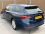 Skoda Octavia Combi 1.0 e-TSI Business Edition Automaat | Trekhaak uitklapbaar | Adaptieve cruise control | Stoelverwarming | Rijstrooksensor | Getint glas | 17 inch lichtmetalen velgen | LED verlichting | Parkeersensoren voor en achter
