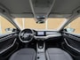 Skoda Octavia Combi 1.0 e-TSI Business Edition Automaat | Trekhaak uitklapbaar | Adaptieve cruise control | Stoelverwarming | Rijstrooksensor | Getint glas | 17 inch lichtmetalen velgen | LED verlichting | Parkeersensoren voor en achter