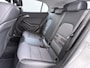 Mercedes-Benz GLA 200 // Camera // Navi // Bi-Xenon // 18" Velgen // Dakrails // Parkeersensoren // Privacy Glass // Stoelverwarming