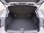 Mercedes-Benz GLA 200 // Camera // Navi // Bi-Xenon // 18" Velgen // Dakrails // Parkeersensoren // Privacy Glass // Stoelverwarming
