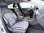 Mercedes-Benz GLA 200 // Camera // Navi // Bi-Xenon // 18" Velgen // Dakrails // Parkeersensoren // Privacy Glass // Stoelverwarming