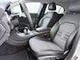 Mercedes-Benz GLA 200 // Camera // Navi // Bi-Xenon // 18" Velgen // Dakrails // Parkeersensoren // Privacy Glass // Stoelverwarming