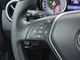 Mercedes-Benz GLA 200 // Camera // Navi // Bi-Xenon // 18" Velgen // Dakrails // Parkeersensoren // Privacy Glass // Stoelverwarming