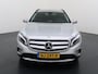 Mercedes-Benz GLA 200 // Camera // Navi // Bi-Xenon // 18" Velgen // Dakrails // Parkeersensoren // Privacy Glass // Stoelverwarming