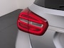 Mercedes-Benz GLA 200 // Camera // Navi // Bi-Xenon // 18" Velgen // Dakrails // Parkeersensoren // Privacy Glass // Stoelverwarming