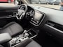 Mitsubishi Outlander 2.4 PHEV Intense+ Automaat / Apple CarPlay I Navigatie I Airco I Comfort pakket I Dealer onderhouden