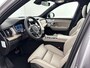 Volvo XC90 T8 Ultra Dark Executive Edition | 22" | Gelaagd & Getint Glas | Geintegreerd kinderzitje | Luchtvering | Geventileerd Nappa | Bowers & Wilkins | Stoelmassage | Panoramadak | Head-Up | 360 Camera | Matrix LED
