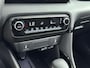 Toyota Yaris 1.5 Hybrid 115 Dynamic | Apple Carplay / Android Auto | Dodehoek detectie | Parkeersensoren voor/achter | Stoel-/stuurverwarming | Adaptive Cruise | Clima | Keyless | Camera | 16 inch