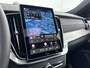 Volvo XC90 T8 Recharge Ultra Dark Excecutive | 22" | Gelaagd & Getint Glas | Alumium Inleg | Zwarte hemel | Luchtvering | Geventileerd Nappa | Bowers & Wilkins | Stoelmassage | Panoramadak | Head-Up | 360 Camera | Matrix LED