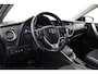 Toyota Auris 1.8 Hybrid Executive | Trekhaak | Navigatie | Stoelverwarming | Parkeersensoren voor/achter | Keyless | Cruise Control | Clima | Camera | 17 inch | Bluetooth