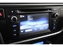 Toyota Auris 1.8 Hybrid Executive | Trekhaak | Navigatie | Stoelverwarming | Parkeersensoren voor/achter | Keyless | Cruise Control | Clima | Camera | 17 inch | Bluetooth