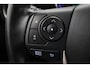 Toyota Auris 1.8 Hybrid Executive | Trekhaak | Navigatie | Stoelverwarming | Parkeersensoren voor/achter | Keyless | Cruise Control | Clima | Camera | 17 inch | Bluetooth