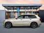 Volvo XC90 T8 Recharge Ultra Dark Excecutive | 22" | Gelaagd & Getint Glas | Luchtvering | Geventileerd Nappa | Bowers & Wilkins | Stoelmassage | Panoramadak | Head-Up | 360 Camera | Matrix LED
