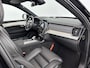 Volvo XC90 T8 Ultra Black Edition Executive | 22" | Gelaagd & Getint Glas | Geintegreerd kinderzitje | Luchtvering | Geventileerd Nappa | Bowers & Wilkins | Stoelmassage | Panoramadak | Head-Up | 360 Camera | Matrix LED