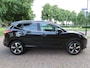 Nissan Qashqai 1.2 Connect Edition 360 Camera Panoramadak DAB Keyless Entry Navigatie Stoelverwarming Xenon Lm Velgen Pdc Trekhaak
