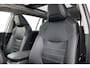 Toyota RAV4 2.5 Hybrid AWD Executive | Panoramadak | Trekhaak | Treeplanken | Dodehoek detectie | Leder | JBL | Navigatie | Apple Carplay / Android Auto | Stoelverwarming | Keyless | Digitale binnenspiegel (camera) | Adaptive Cruise | Clima | Elektrische achterklep | 18 inch