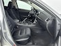 Mazda 6 Sportbreak 2.0 RED DOT EDITION | AFNEEMBARE TREKHAAK | NAVI | CLIMA | CRUISE | CAMERA | APPLE CAR PLAY & ANDROID AUTO | STOELVERWARMING | 17'' LMVELGEN | PDC VOOR & ACHTER |