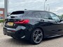 BMW 1-Serie 118i Executive M-Sport | 18inch Lmv | PanoramaDak | M-pakket | Camera | Carplay |