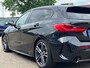 BMW 1-Serie 118i Executive M-Sport | 18inch Lmv | PanoramaDak | M-pakket | Camera | Carplay |