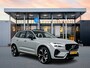 Volvo XC60 T8 Recharge Ultra Dark Executive | 22" | Getint & Gelamineerd Glas | Alarmklasse 3 | Black Edition Interieur | Luchtvering | Bowers & Wilkins | Geventileerd Nappa | Massagestoelen | Head-Up | 360 Camera | Elektr. verst. Stoelen | Full LED