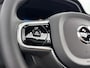 Volvo XC60 T8 Recharge Ultra Dark Executive | 22" | Getint & Gelamineerd Glas | Alarmklasse 3 | Black Edition Interieur | Luchtvering | Bowers & Wilkins | Geventileerd Nappa | Massagestoelen | Head-Up | 360 Camera | Elektr. verst. Stoelen | Full LED