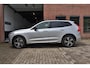Volvo XC60 2.0 Recharge T8 AWD R-Design Memory, H&K, Pano, Full Option, Garantie!